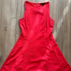 Elegant salmon coloured sleeveless Banana Republic dress, size 10